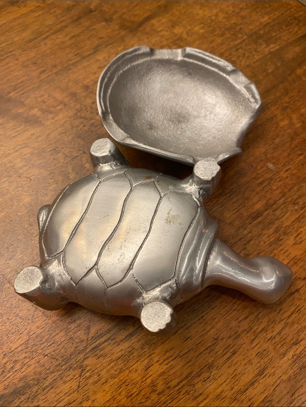 Metal Turtle Box - Picture 5 of 8